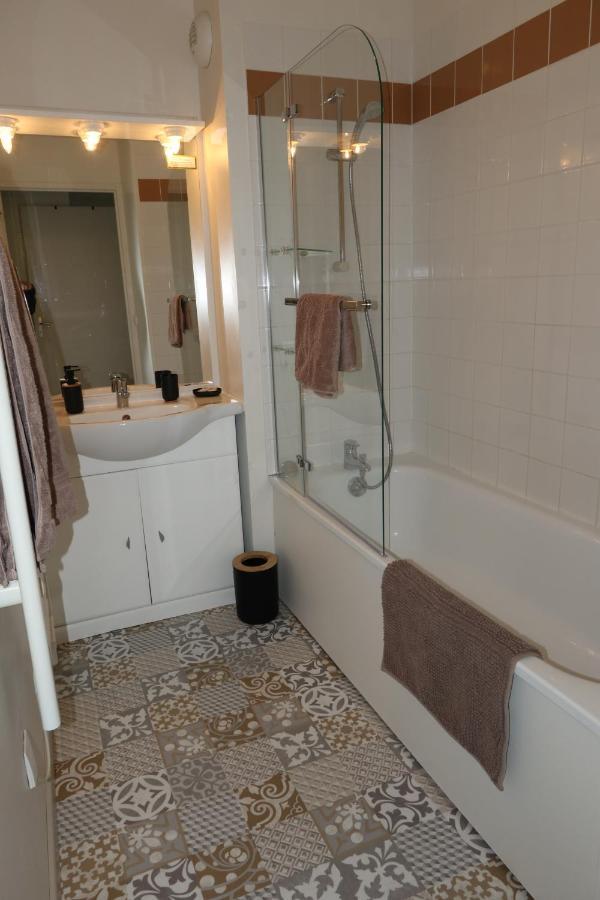 Charmant 2 Pieces Proche D Honfleur, Piscine En Saison, Parking Gratuit, Wifi エクモヴィル エクステリア 写真