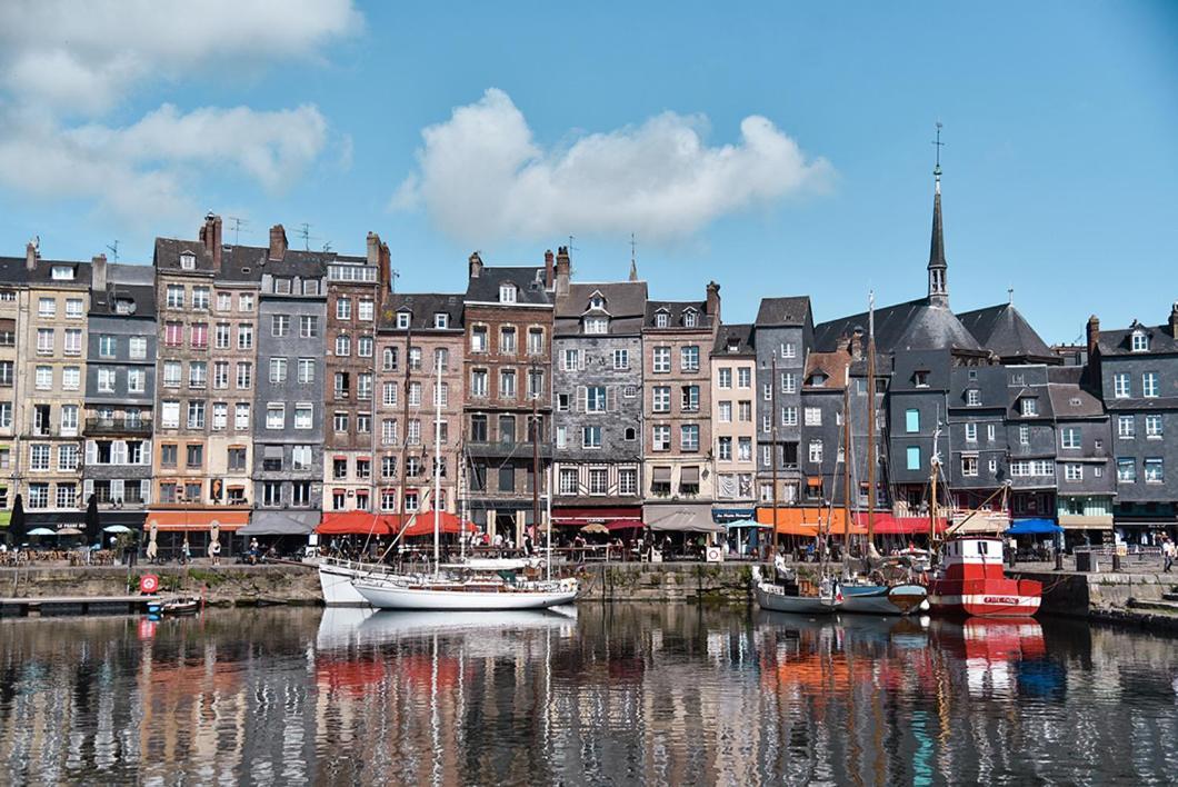 Charmant 2 Pieces Proche D Honfleur, Piscine En Saison, Parking Gratuit, Wifi エクモヴィル エクステリア 写真
